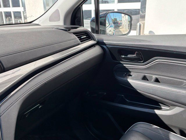 Used 2024 Honda Odyssey Elite image 22