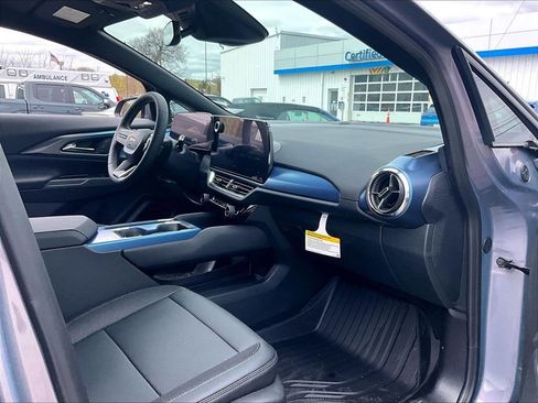 New 2026 Chevrolet Equinox EV LT FWD image 10