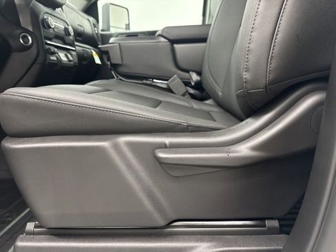 Used 2026 Chevrolet Silverado 2500 W/T w/ WT Convenience Package image 10