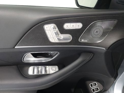 Used 2024 Mercedes-Benz GLE 450e 4MATIC w/ AMG Line Exterior image 6