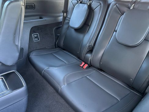 New 2025 Lincoln Aviator Reserve w/ Luxury Package RWD image 14