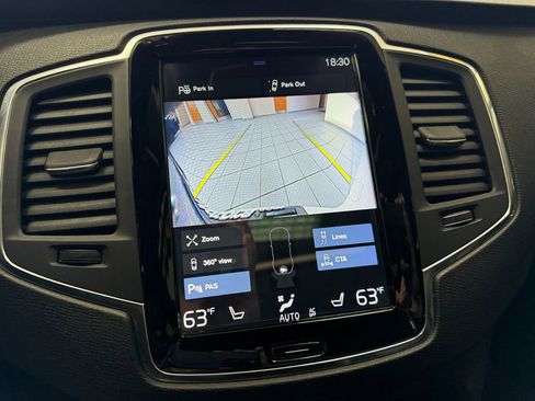 Used 2018 Volvo XC90 T5 Momentum w/ Convenience Package image 27