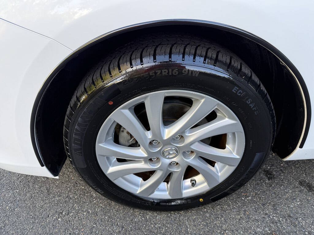 Used 2012 MAZDA MAZDA3 i Touring FWD image 13