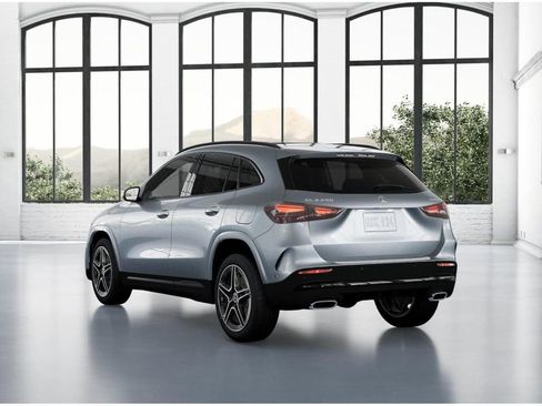 New 2026 Mercedes-Benz GLA 250 4MATIC image 28
