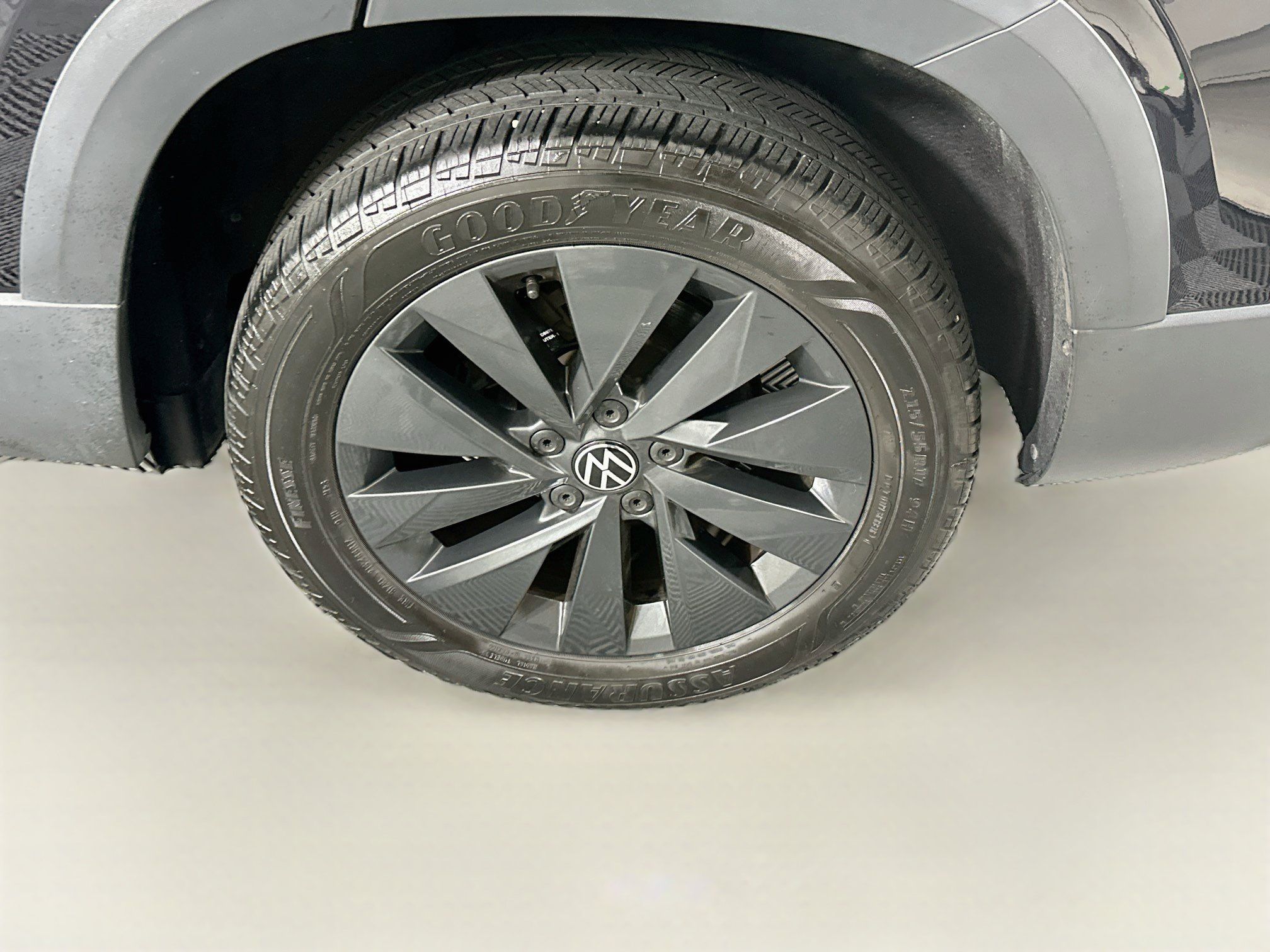Used 2024 Volkswagen Taos S FWD image 11