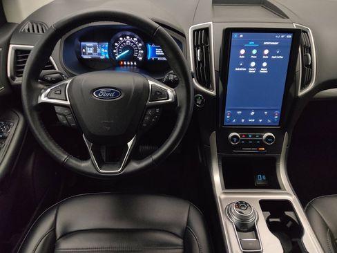 Used 2024 Ford Edge SEL image 22