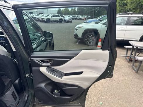 Used 2023 Subaru Forester Premium AWD/4WD image 13