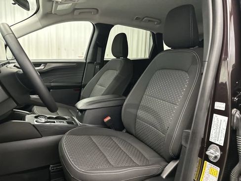 Used 2023 Ford Escape Active w/ Tech Pack #2 AWD/4WD image 16