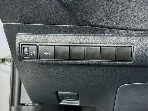 Used 2024 Toyota Corolla LE FWD image 17