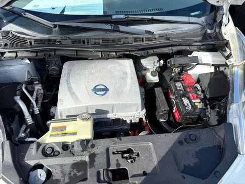 Used 2013 Nissan Leaf SV w/ LED & Quick Charge Pkg image 22