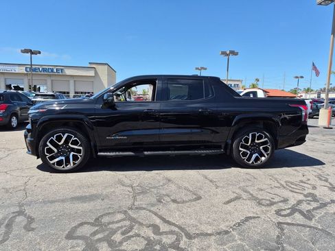 Used 2025 Chevrolet Silverado EV RST AWD/4WD image 5