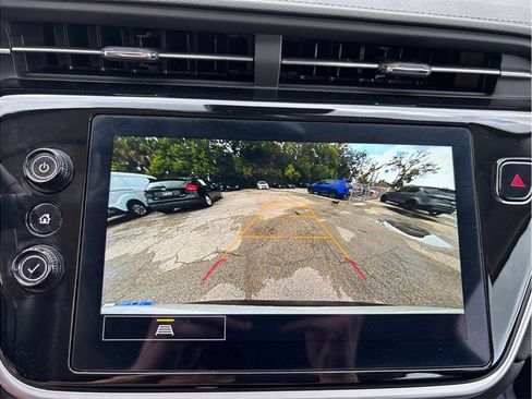 Used 2023 Chevrolet Bolt EUV LT FWD image 26
