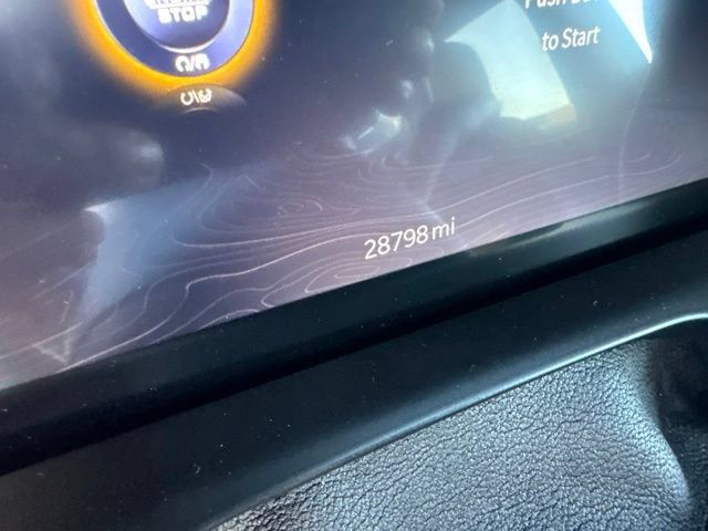 Used 2023 Jeep Grand Cherokee L Laredo RWD image 10