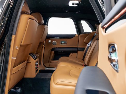 Used 2022 Rolls-Royce Ghost AWD/4WD image 45
