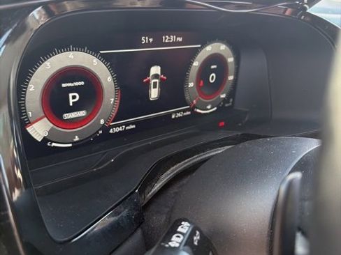 Used 2023 Nissan Pathfinder Platinum w/ Cargo Package image 5