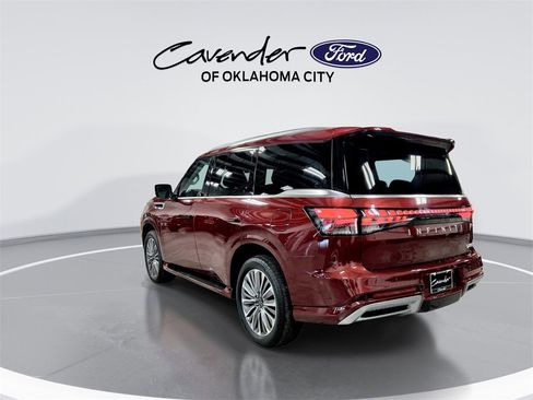 Used 2025 INFINITI QX80 Sensory image 6