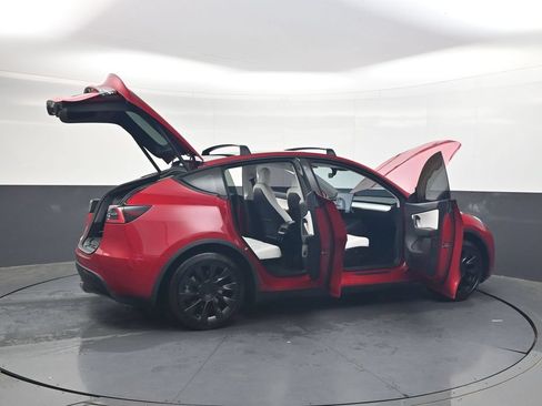 Used 2021 Tesla Model Y 2WD image 43