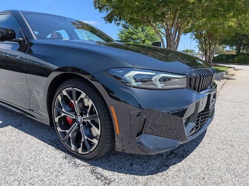 Used 2025 BMW 330i Sedan w/ M Sport Package RWD image 10