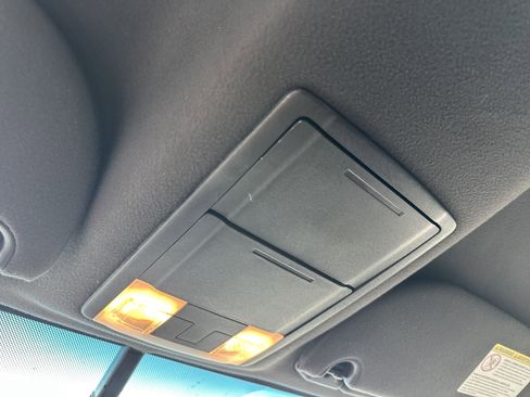 Used 2008 Ford Expedition XLT image 19