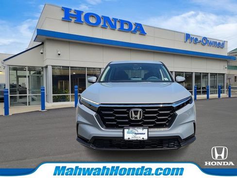 Used 2023 Honda CR-V LX image 2