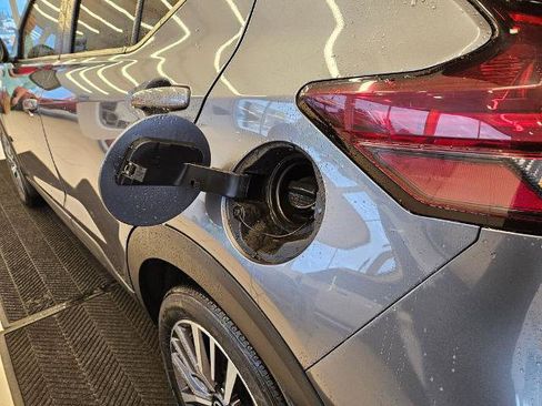 Certified 2022 Nissan Kicks SV image 29