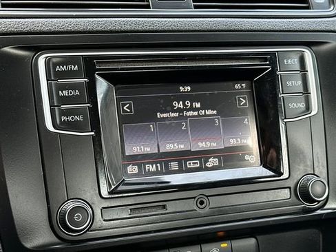 Used 2016 Volkswagen Jetta S image 19