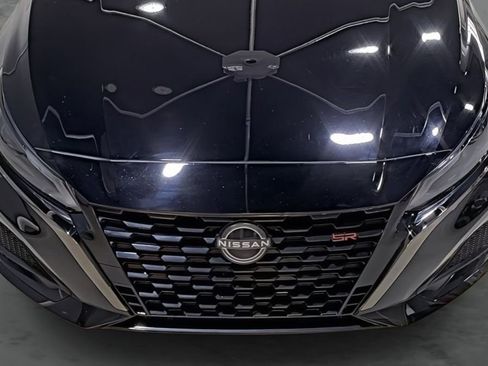 Used 2024 Nissan Altima 2.5 SR image 16