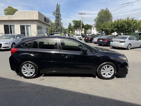 Used 2016 Subaru Impreza 2.0i Premium AWD/4WD image 9