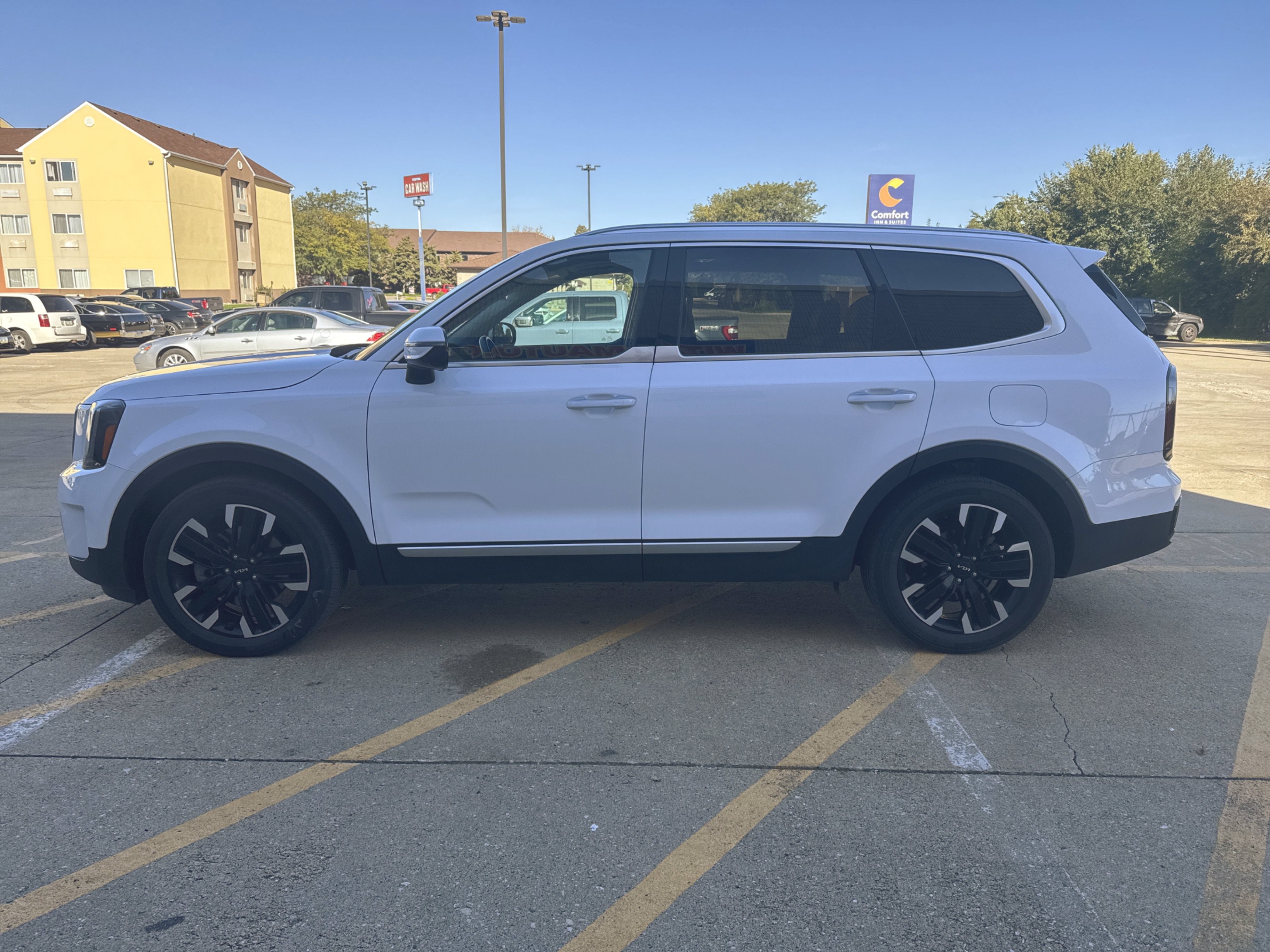 Used 2023 Kia Telluride SX Prestige AWD/4WD image 5