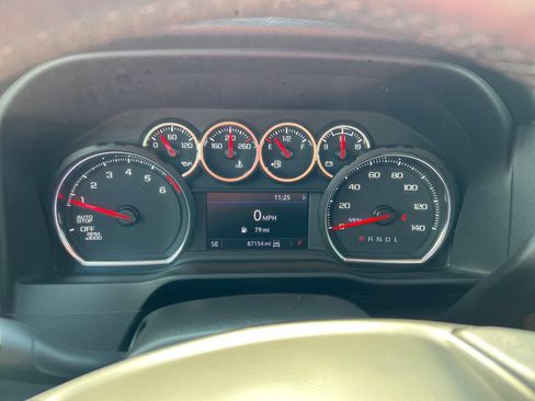 Used 2022 Chevrolet Silverado 1500 LT AWD/4WD image 18
