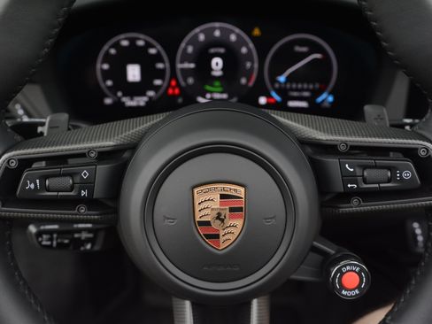 Certified 2025 Porsche 911 Carrera 4 GTS AWD/4WD image 16