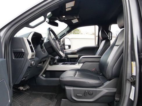 Used 2022 Ford F350 Lariat w/ Black Appearance Package image 22