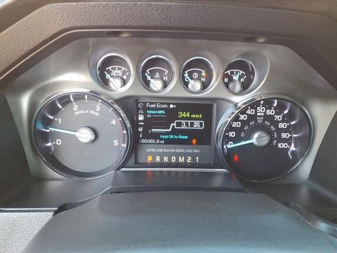 Used 2015 Ford F250 Lariat w/ Chrome Package image 20