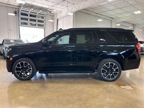 Used 2024 Chevrolet Tahoe RST w/ Sport Performance Package image 4