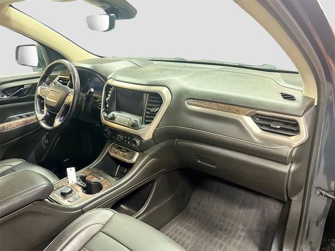 Used 2021 GMC Acadia Denali w/ Denali Technology Package image 33