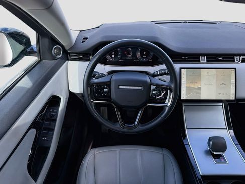 Used 2024 Land Rover Range Rover Evoque S AWD/4WD image 17