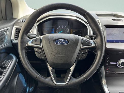 Used 2020 Ford Edge Titanium w/ Cargo Accessory Package AWD/4WD image 18