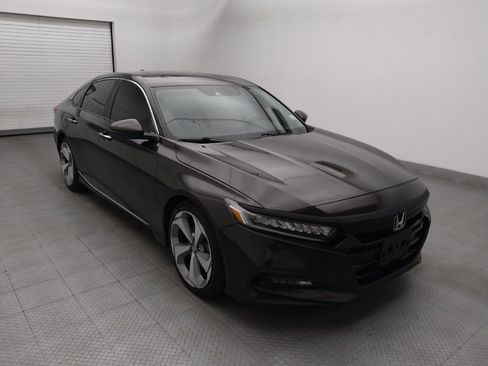 Used 2018 Honda Accord Touring image 13
