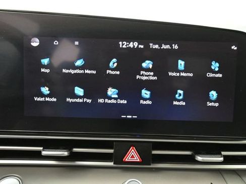 Used 2023 Hyundai Elantra SEL w/ Convenience Package FWD image 14