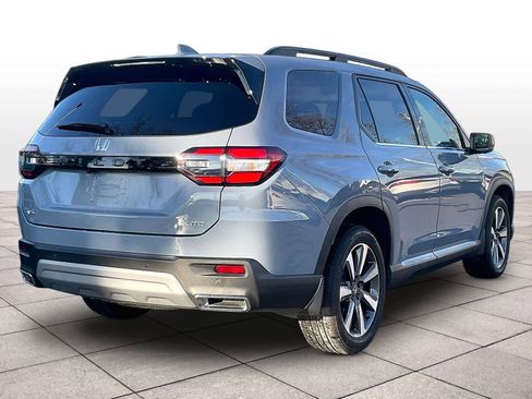 Used 2024 Honda Pilot Elite image 14