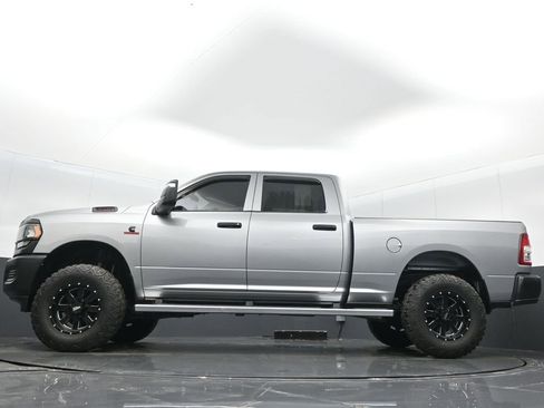 Used 2023 RAM 3500 Tradesman image 30