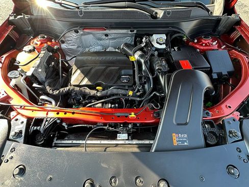 Used 2024 Chevrolet Trax LS w/ LS Convenience Package FWD image 34