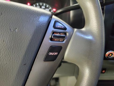 Used 2015 Nissan NV 2500 SV w/ Side & Curtain Airbag Package RWD image 18