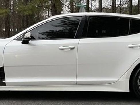 Used 2019 Kia Stinger GT image 4