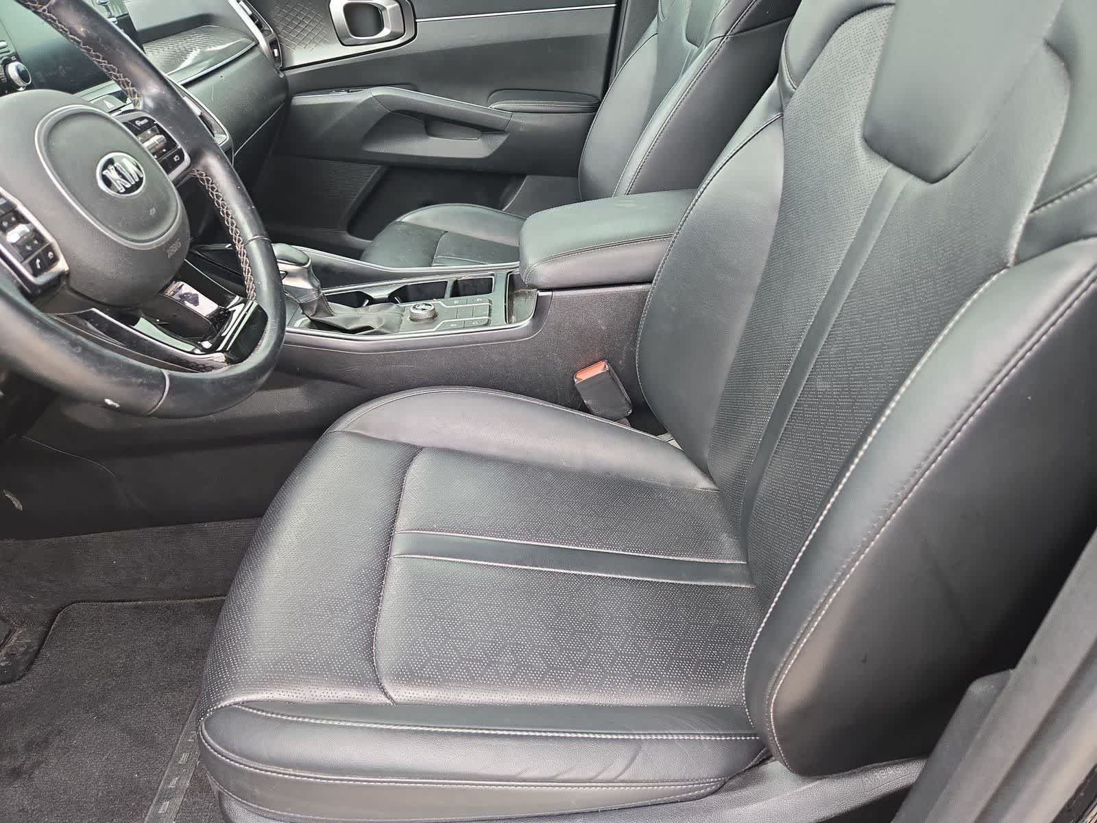 Certified 2021 Kia Sorento S w/ Panoramic Sunroof Package FWD image 14