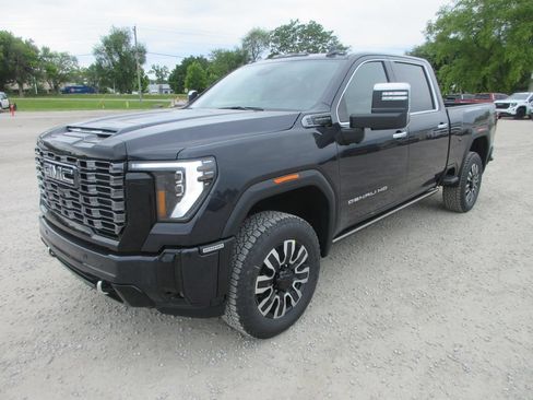 New 2026 GMC Sierra 2500 Denali Ultimate w/ Max Trailering Package AWD/4WD image 10