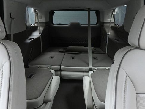 Used 2021 GMC Yukon Denali w/ LPO, Illumination Package image 26