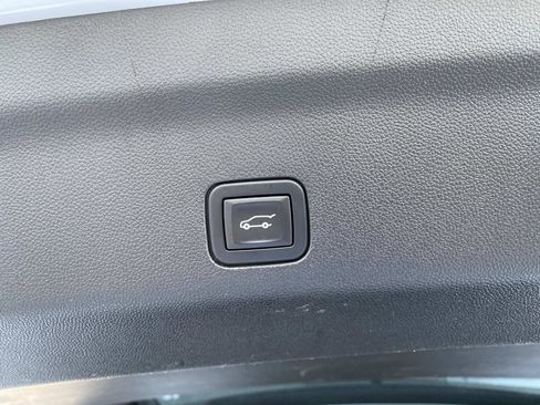 Used 2021 Chevrolet Tahoe LT image 6