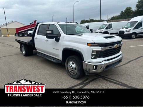Used 2024 Chevrolet Silverado 3500 LT w/ Convenience Package AWD/4WD image 5