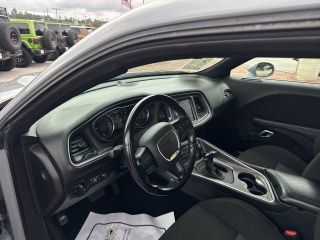 Used 2022 Dodge Challenger GT RWD image 14